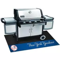 Click here to learn more about the New York Yankees Grill Mat 26"x42".