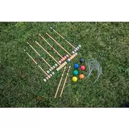 Click here to learn more about the Triumph Six-Player Croquet Set.